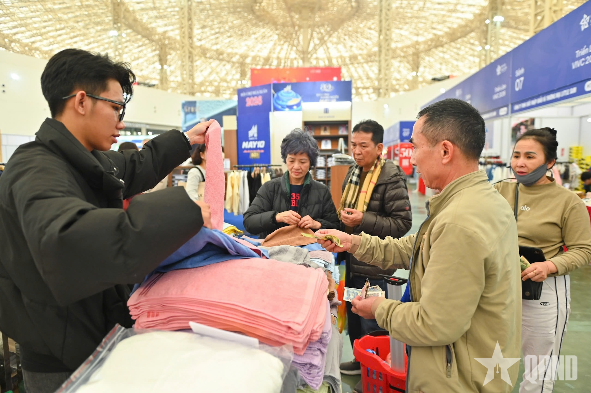 Lan tỏa niềm tự hào hàng Việt 